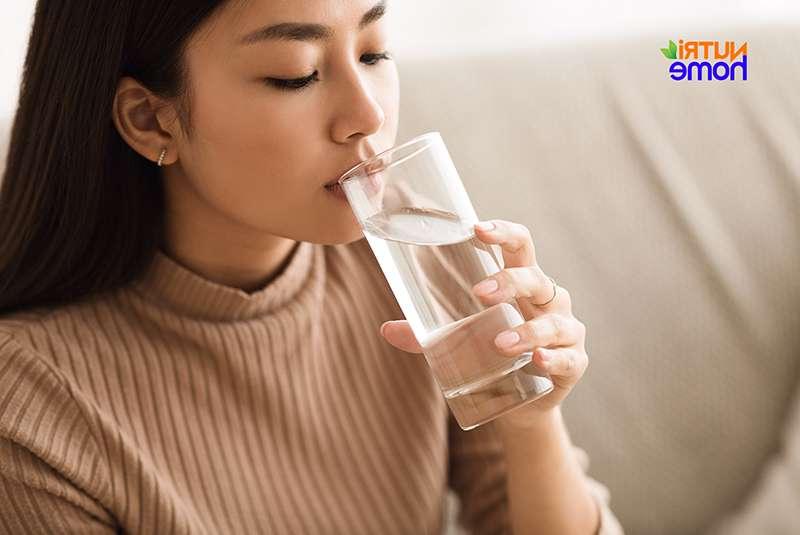 uống nước giúp tăng chiều cao ở tuổi 15 cho nữ và nam